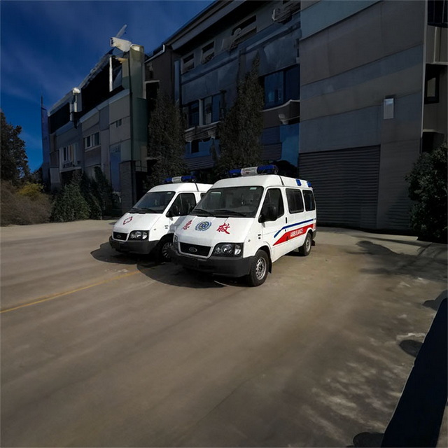 银川出租救护车电话