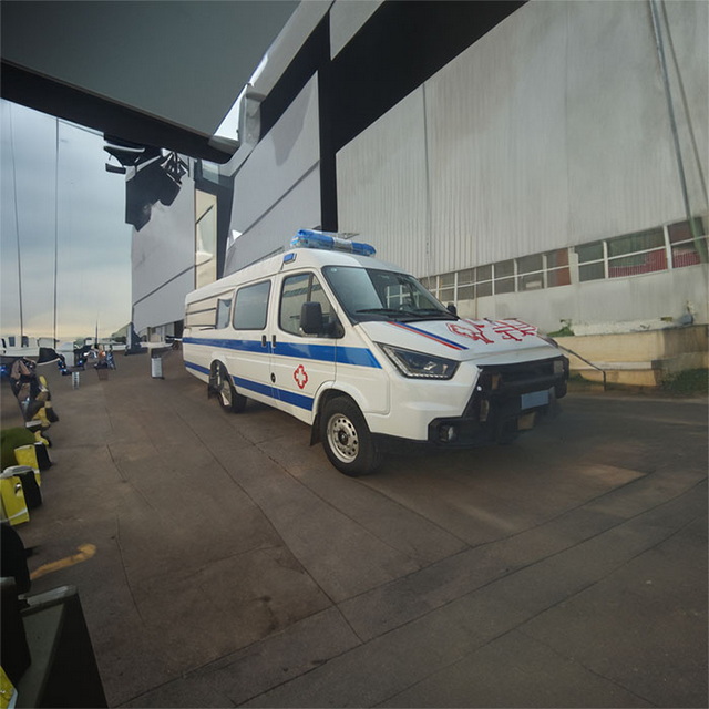 银川私人救护车租赁电话
