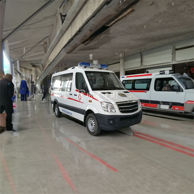 银川私人救护车租车收费