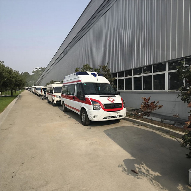 银川私人救护车租赁收费