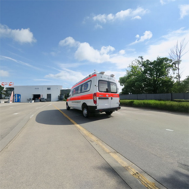 银川私人救护车租赁