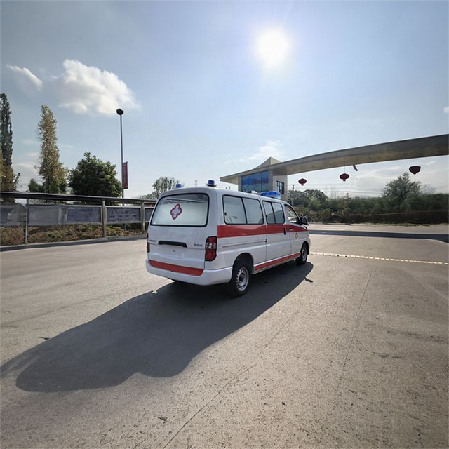 银川私人救护车租赁收费标准