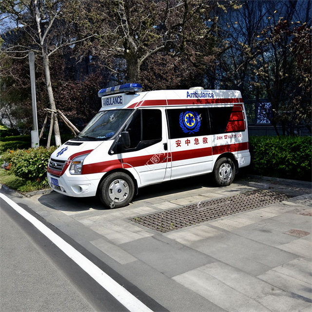 银川租赁私人救护车电话号码